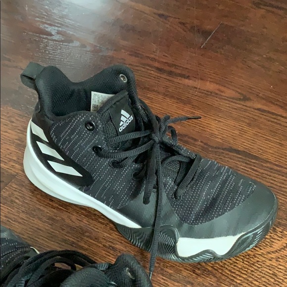 Adidas Basketball Sneakers Sz. 6.5 - Picture 7 of 7